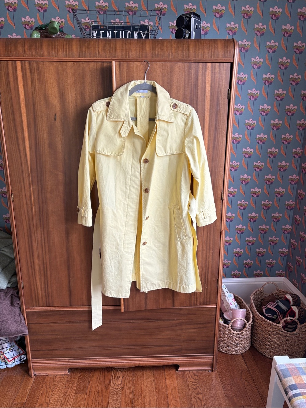 GAP Light Yellow Trench Coat with Belt